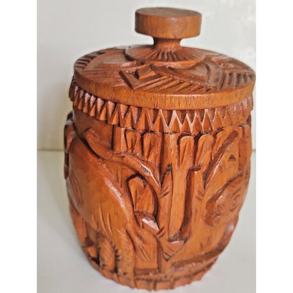 Hand Carved Lidded Wooden 8 pc. Coaster set and box Thailand - Picture 4 of 11